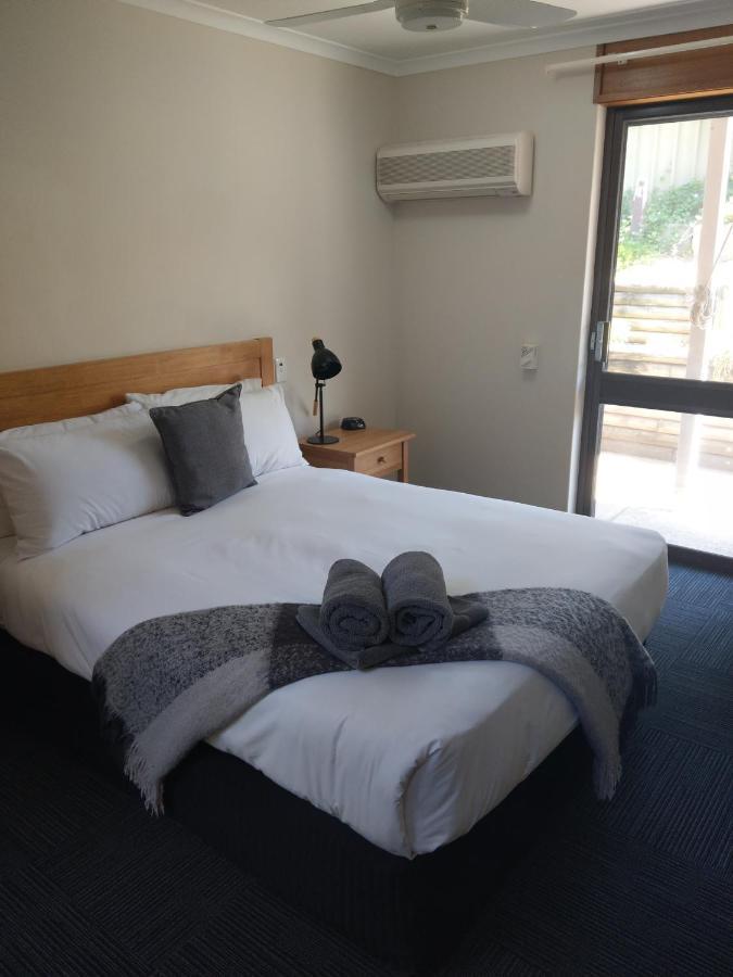 Henry'S Quirindi Hotell Exteriör bild