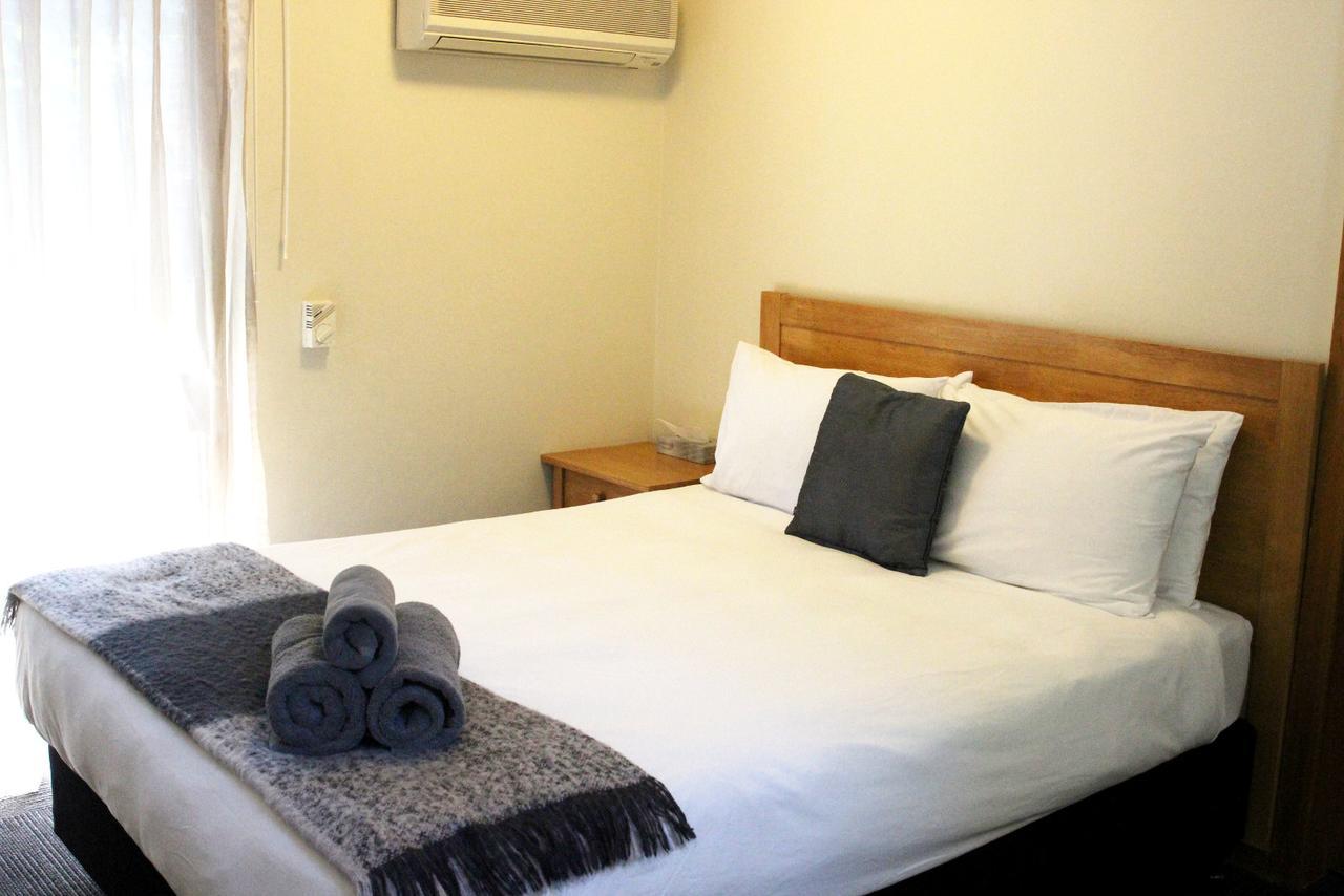 Henry'S Quirindi Hotell Exteriör bild